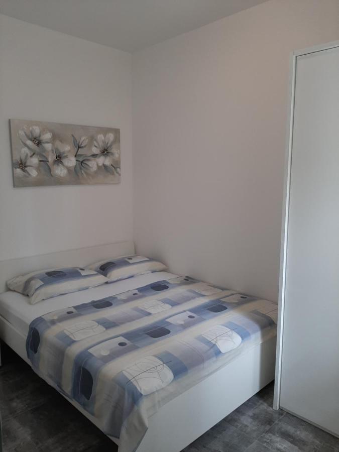 Cvita Apartment Vodice Exterior photo